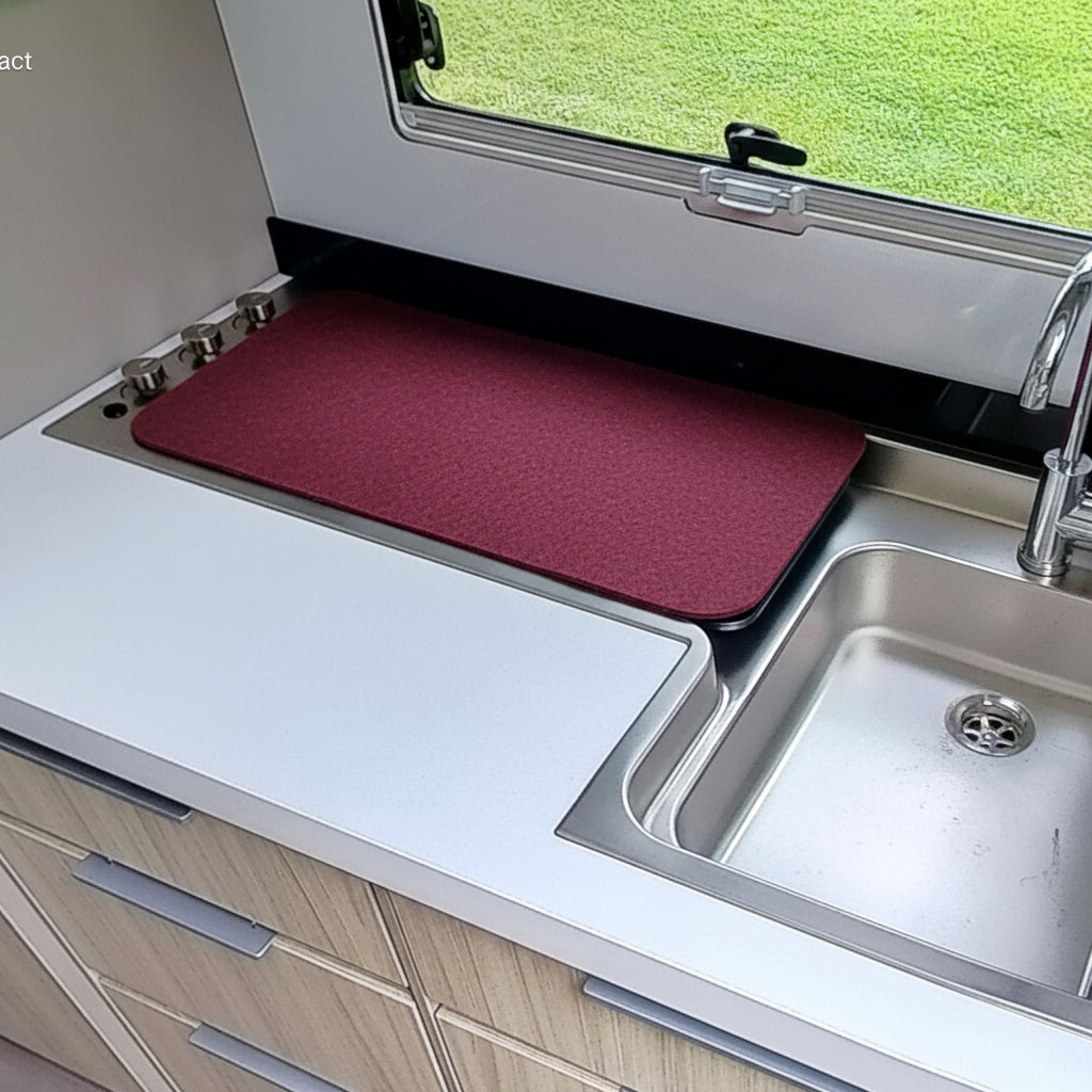 Bordeauxrote Herdabdeckung aus Filz