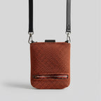 Rückseite des AirMesh Gassibeutels mit Reißverschlussfach für Kotbeutel