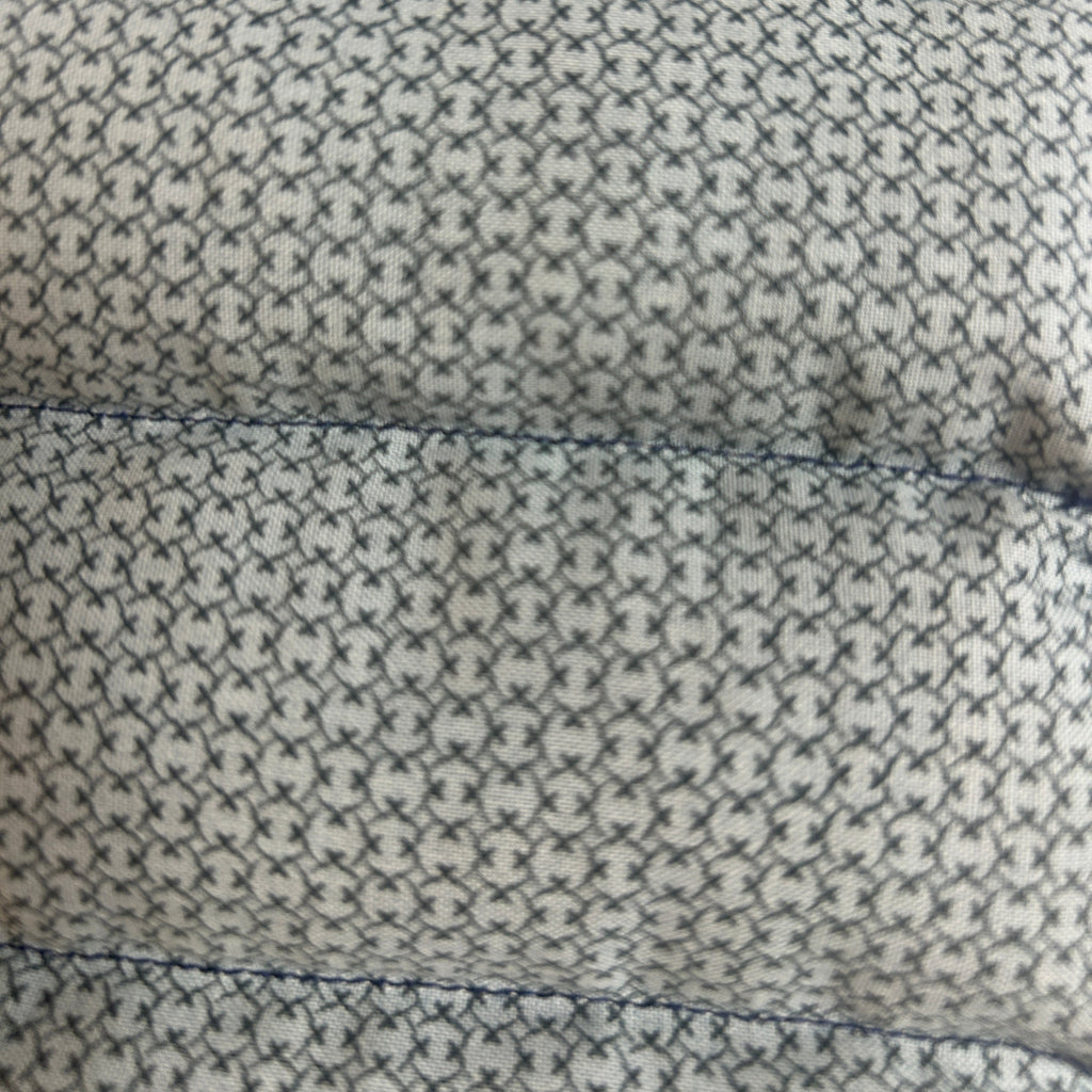 Menstruationskissen mit lustigen Vögeln für weniger lustige Tage