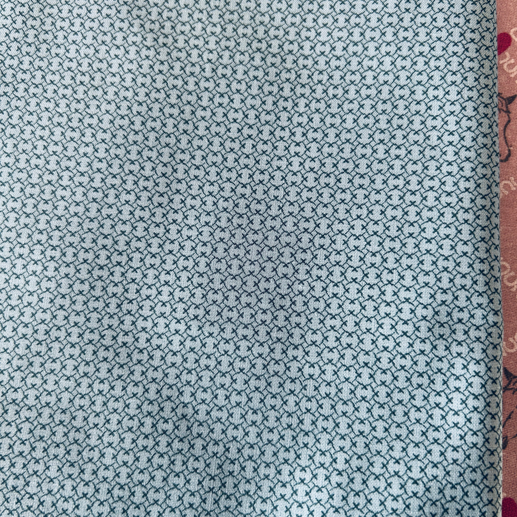 Menstruationskissen mit lustigen Vögeln für weniger lustige Tage