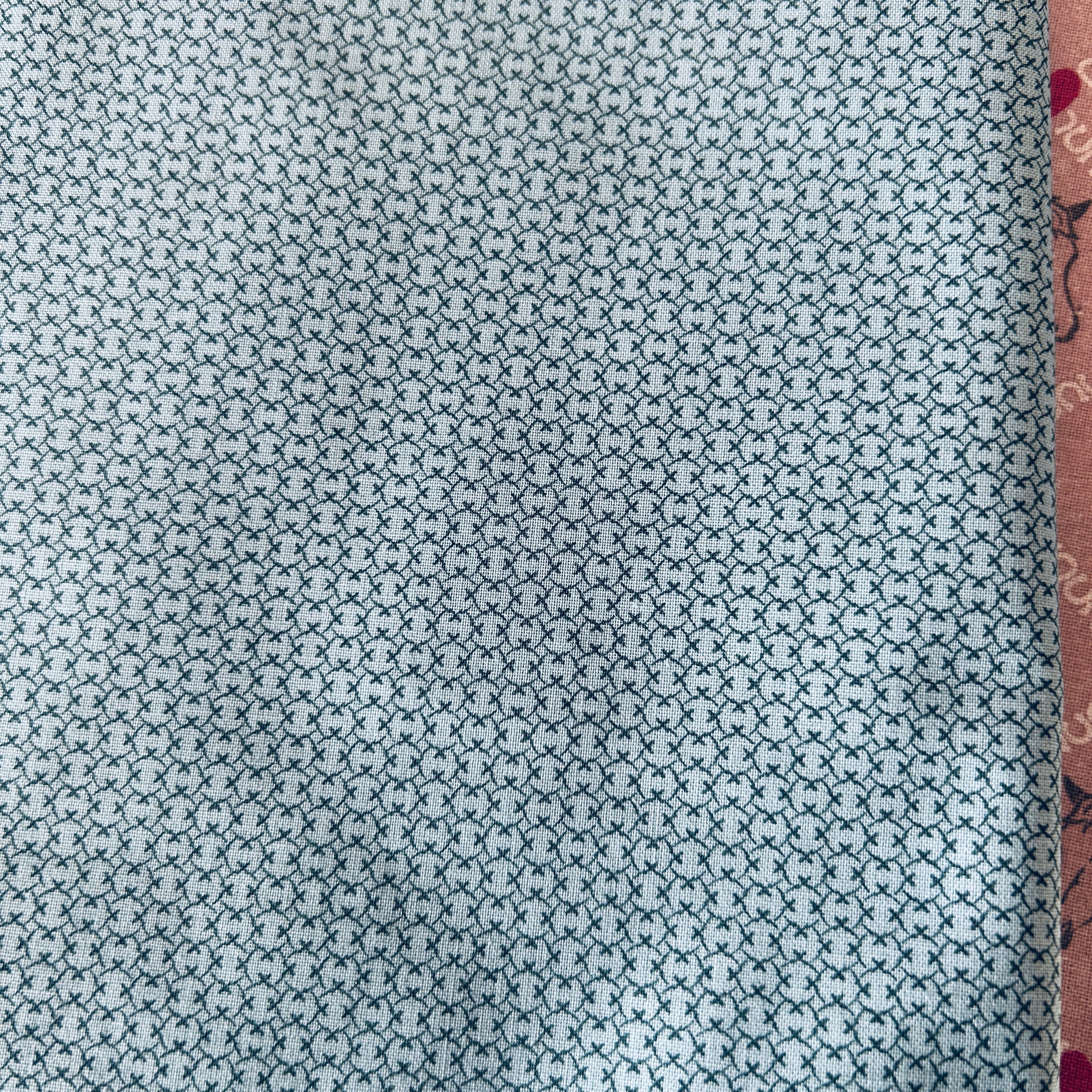 Menstruationskissen mit lustigen Vögeln für weniger lustige Tage